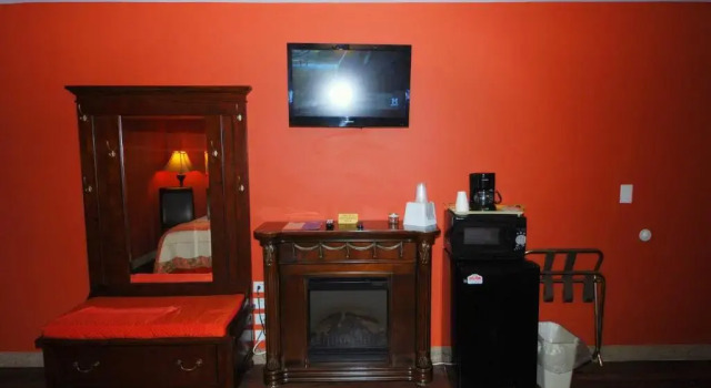 Четырёхместный номер Standard с балконом Rivergate Mountain Lodge