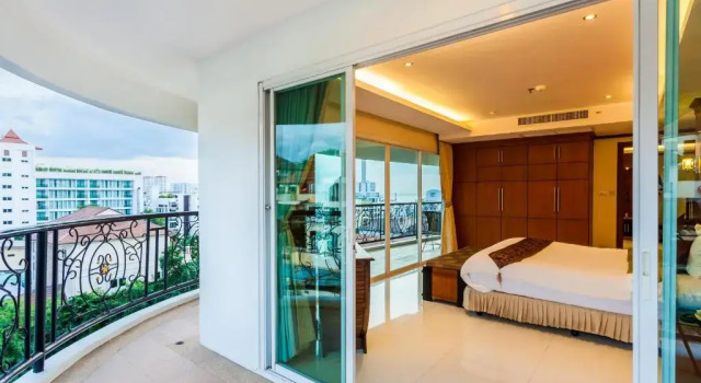 Апартаменты Tara Court Condo