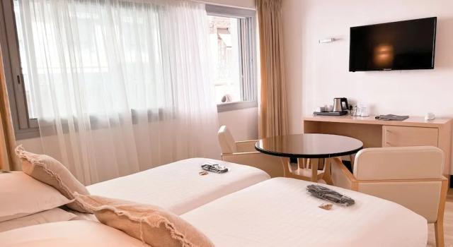 Номер Comfort Hôtel Victoria