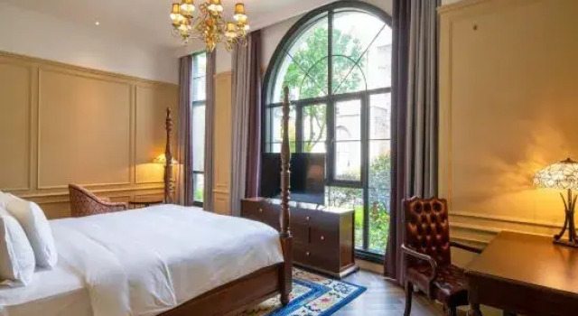 Двухместный люкс Hotel Indigo Heilong Lake by IHG