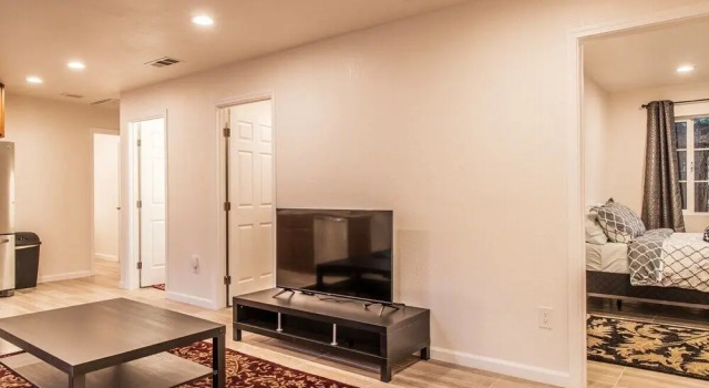 Spacious Four Bedroom In Concord, Prenota Hotel Concord San Francisco Bay Area