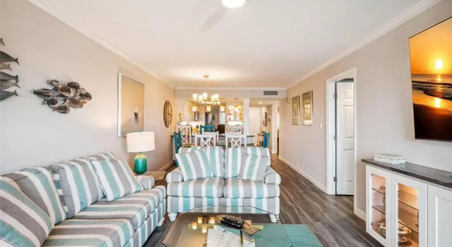 Land's End 9-304 Beach Front - Premier, Забронировать Апартаменты/квартира Отели Сент-Пит-Бич с бассейном, рядом с Splash Island Water Park, Бассейн