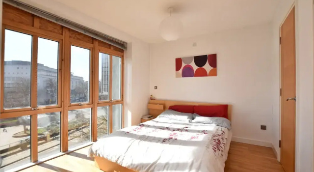 Spacious Studio Apartment in the Heart of the City