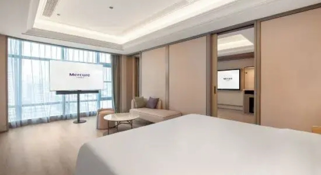 Люкс Deluxe Mercure Guangzhou Financial City Riverside