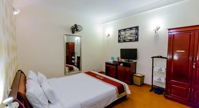 A25 Hotel 385 Hoang Quoc Viet, Забронировать Отель Отели Кау Гиай с парковкой, Парковка