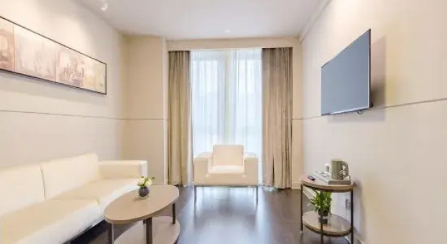 Люкс Deluxe Jinjiang Inn Select  Xinzheng Longhu Sunshine Avenue