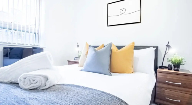 IQuarter Apartment