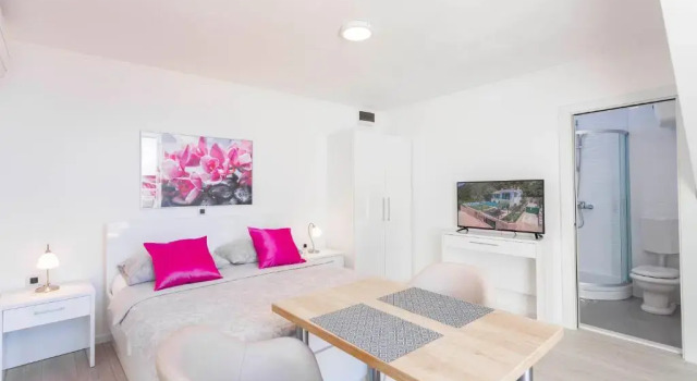 Апартаменты Цокольный этаж Villa King Apartments