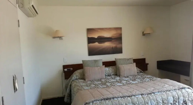 Студия Executive Cedar Grove Motor Lodge