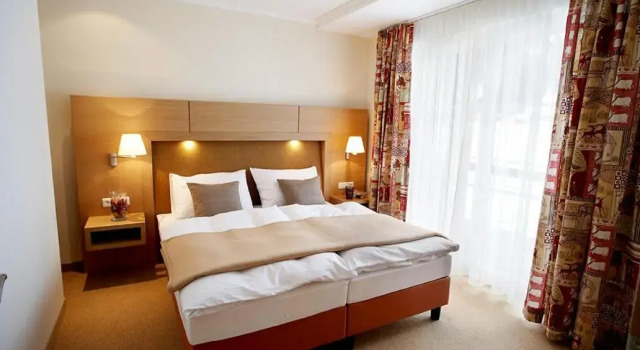 Aparthotel Sonnblick, Rezerwuj Apartament Hotele w Salzburg z parkingiem, Parking