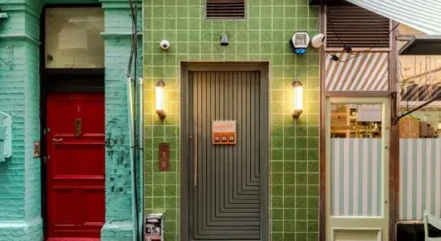 The Italian Collection II - Soho - by Frankie