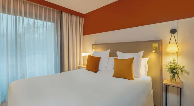 Номер Executive с балконом Hôtel Arcanse by Inwood Hotels