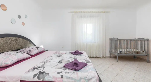 Nice Home in Vodnjan With Wifi and 2 Bedrooms, Reserva ahora Hotel Hoteles en Pula con aparcamiento, Aparcamiento