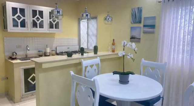 Апартаменты Apartamentos Melya cerca de la Playa Caleta