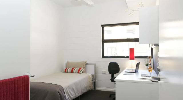 Western Sydney University Village- Parramatta Campus, Забронировать Хостел Парраматта Сидней, рядом с Stewart Street Reserve