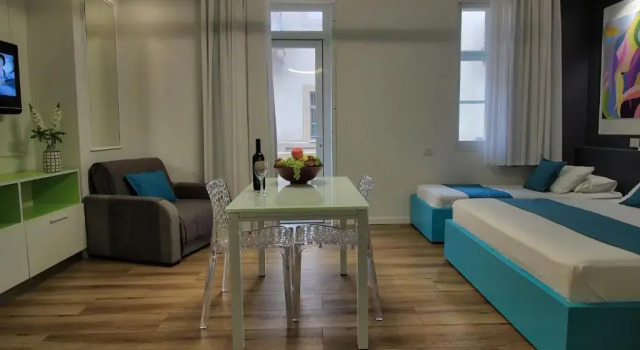 Habitación triple Estándar con balcón 1926 Designed ApartHotel