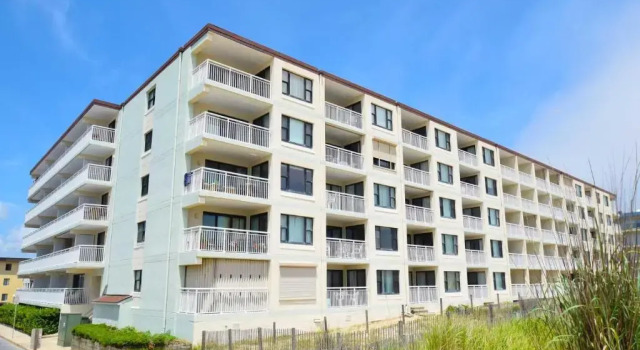 Diamond Beach 414, Rezerwuj Hotel Midtown 