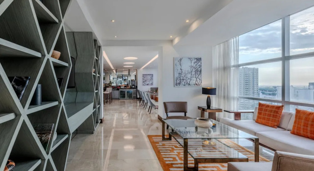 Standard négyágyas szoba Cali Marriott Hotel
