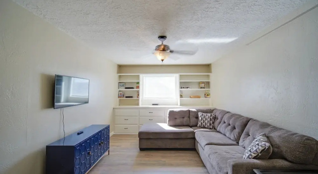 Коттедж 1 Mi to Enmu: Portales Family Home w/ Yard!