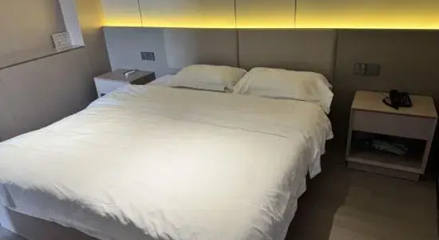 Люкс Homeinn Ripple Yun Hotel (Longkou North Street)