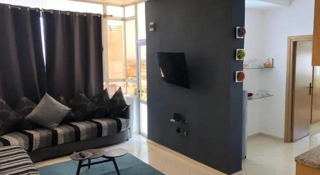 Апартаменты One Bedroom App 10 min to beach