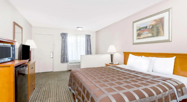 Двухместный номер Standard Days Inn Manning