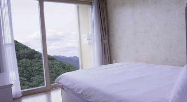 Camera Deluxe High Castle Resort