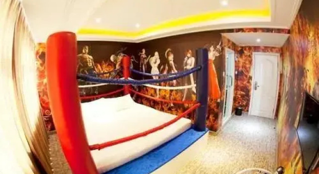 Yepu Night Theme Hotel- Dalian, Book Hotel Hotels in Liaoning with Parking, Parking