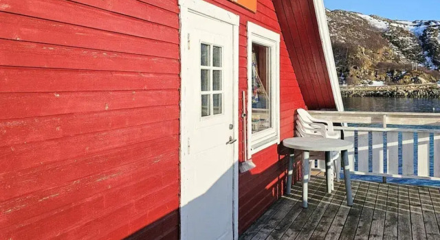 4 Person Holiday Home in Rebbenes, Book Lejlighed Hoteller i Troms og Finnmark med parkering, Parkering