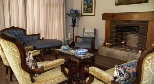 Lalani B&B/Self catering Cottages, Reservar Hotel Riversdale Western Cape