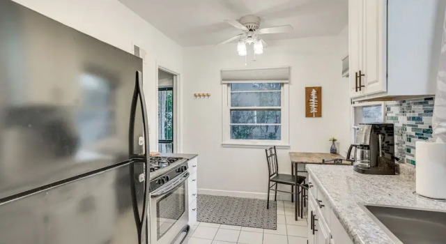 Коттедж 7 Mi to Downtown Minneapolis: Home w/ Fire Pit!