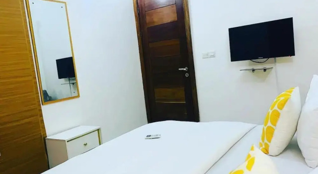 Charming 1-bed Apartment in Victoria Island, Lagos