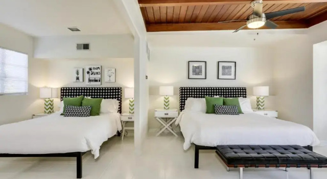 Двухместный номер Deluxe The Three Fifty Hotel