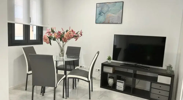 El Poeta in Fuengirola, Забронировать Апартаменты/квартира Апартаменты Фуэнхирола, рядом с Salon Varietes Theatre, Апартаменты/квартира