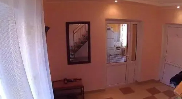 Guest house U Lary, Забронировать Гостевой дом Отели Кисловодска с парковкой, рядом с Нарзанная галерея, Парковка