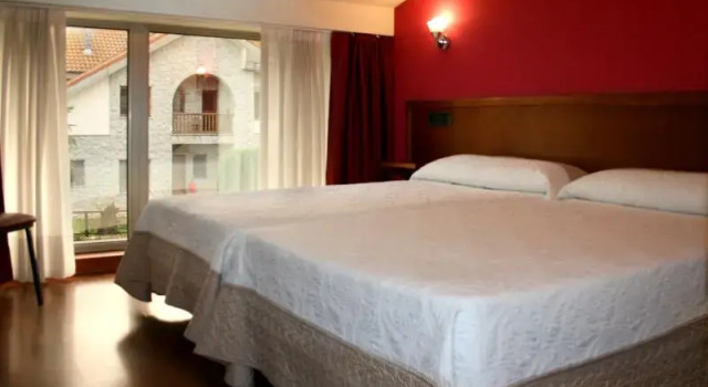 Номер Standard Hotel Virgen de Covadonga