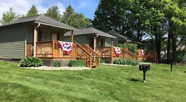 Whippoorwill Motel & Campsites, Buchen Sie Motel  