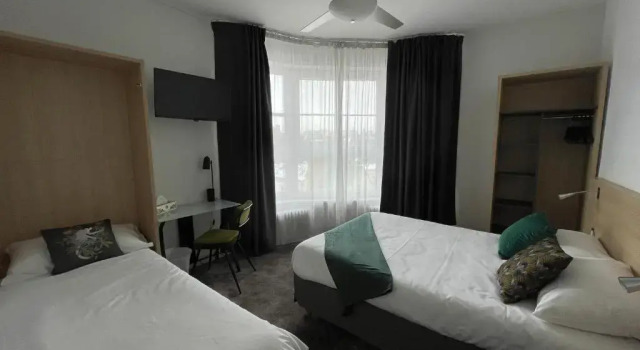 Трёхместный номер Superior Urban Jungle Hôtel Orleans