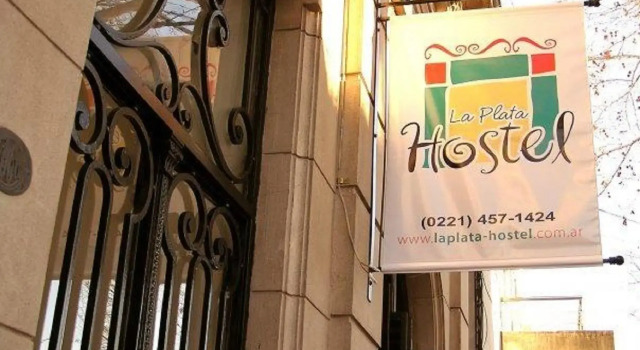 La Plata Hostel, Book Hostel / Vandrerhjem La Plata Buenos Aires