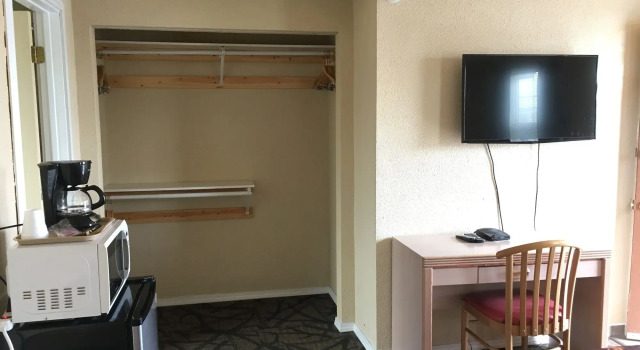 Bend Value Inn