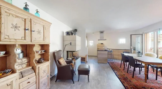 Abitaziun La Dmura 12 - Samedan, Book Hotel Samedan 