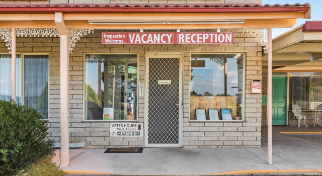 Econo Lodge Alabaster Motel Cowra, Забронировать Мотель Каура Central West NSW, рядом с Японский сад Кауры