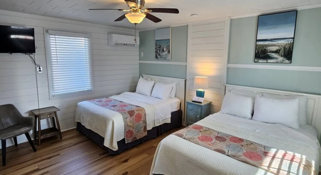 Шестиместный номер Standard Island Guesthouse and Motel OBX