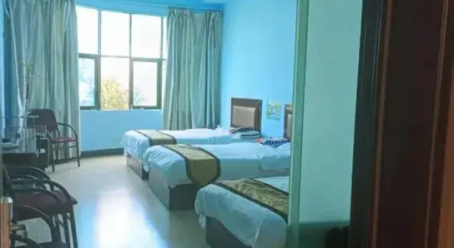 Люкс Luodian Longmen Inn