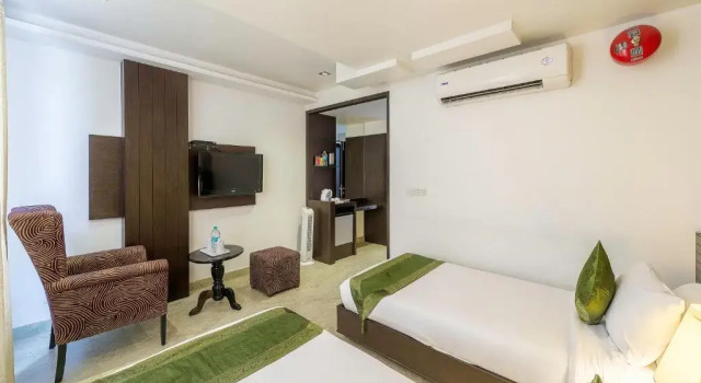 Двухместный номер Deluxe Hotel Raya Inn
