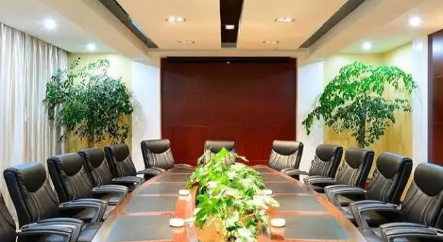 Shizong Diheng Hotel, Rezerwuj Hotel Hotele w Qujing z parkingiem, Parking