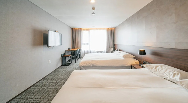 Семейный номер Deluxe Hotel With Jeju
