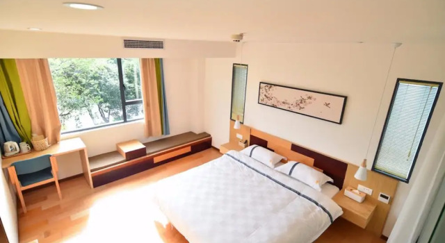 Ease Hostel