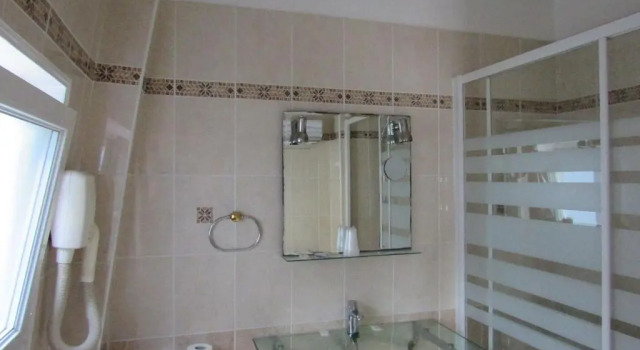 Трёхместный номер Superior Hôtel du Square dAnvers