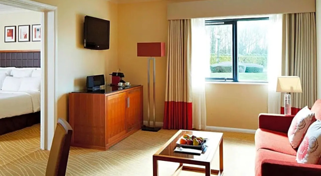 Люкс с балконом Delta Hotels by Marriott Peterborough